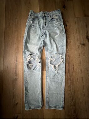 AE Size 000 Ripped High Rise Ankle Straight Jeans
